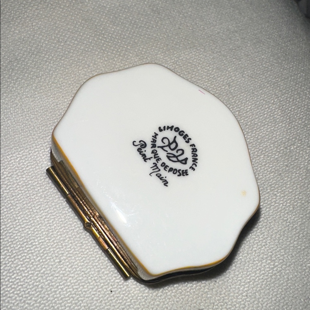 Limoges Yellow Floral Accessory Box - Picture 4 of 4